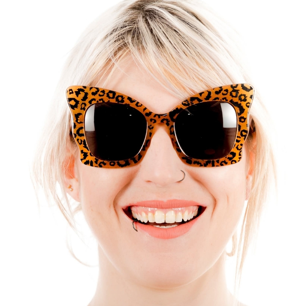 Leopard Print Cat-Eye Sunglasses